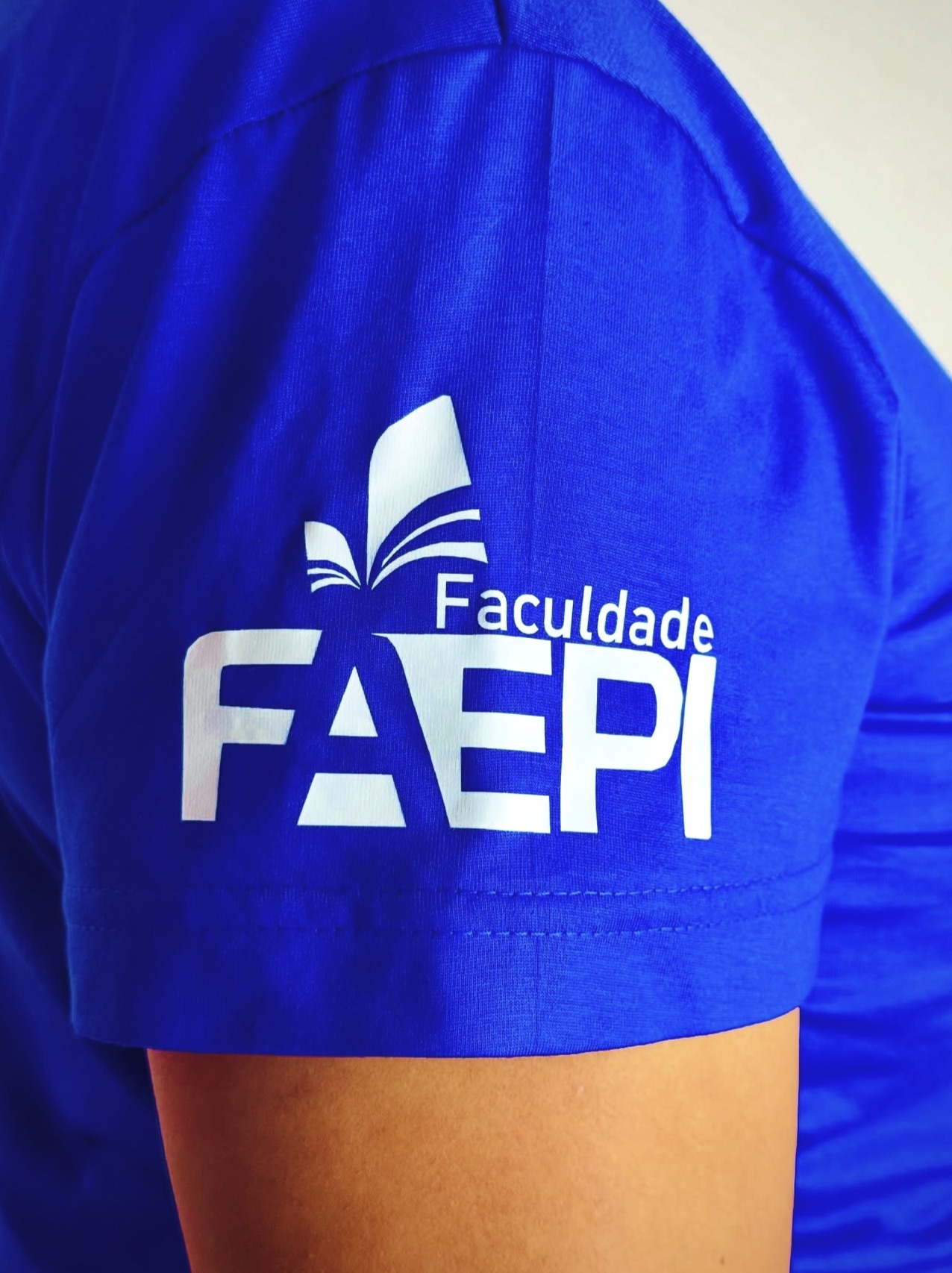 Estampa DTF em camisa camuflada azul, Seara dos Filisteus